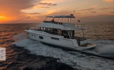 ST48 – Private Boat Tour – Sunset (2:30h)